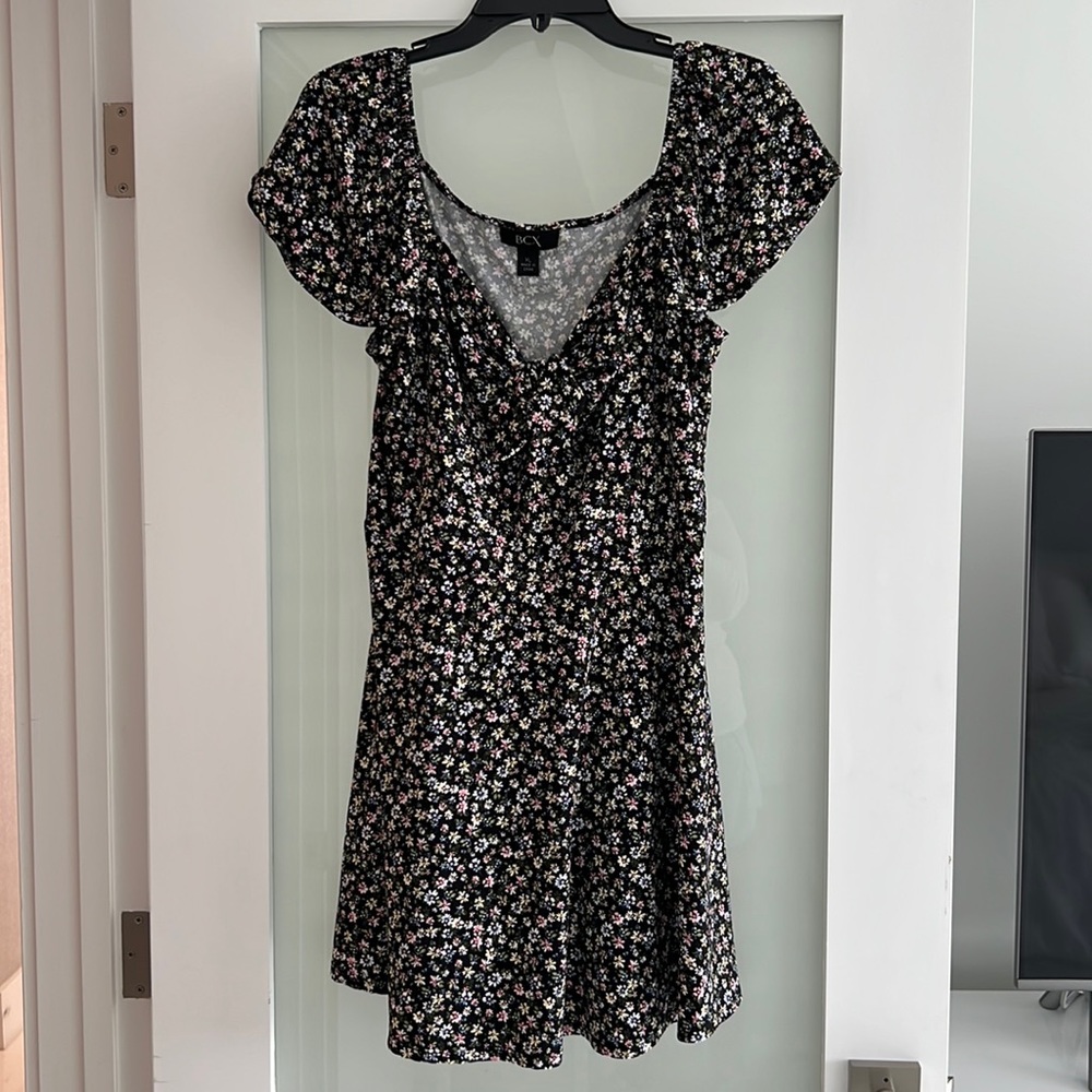 Sweet romantic black floral dress by “BCX” in size XL.